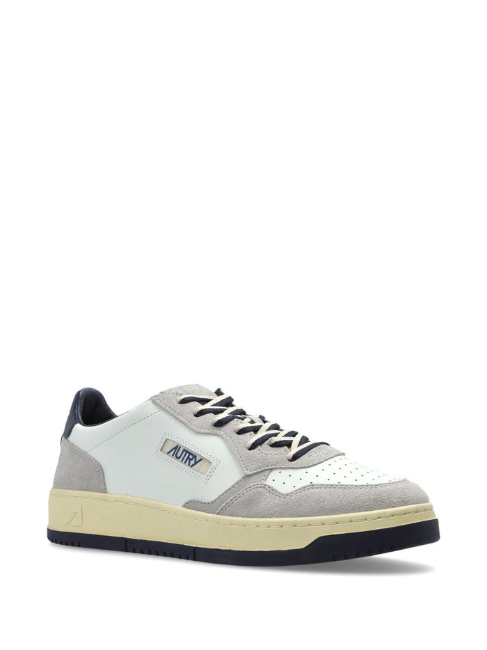 Autry Flat Shoes