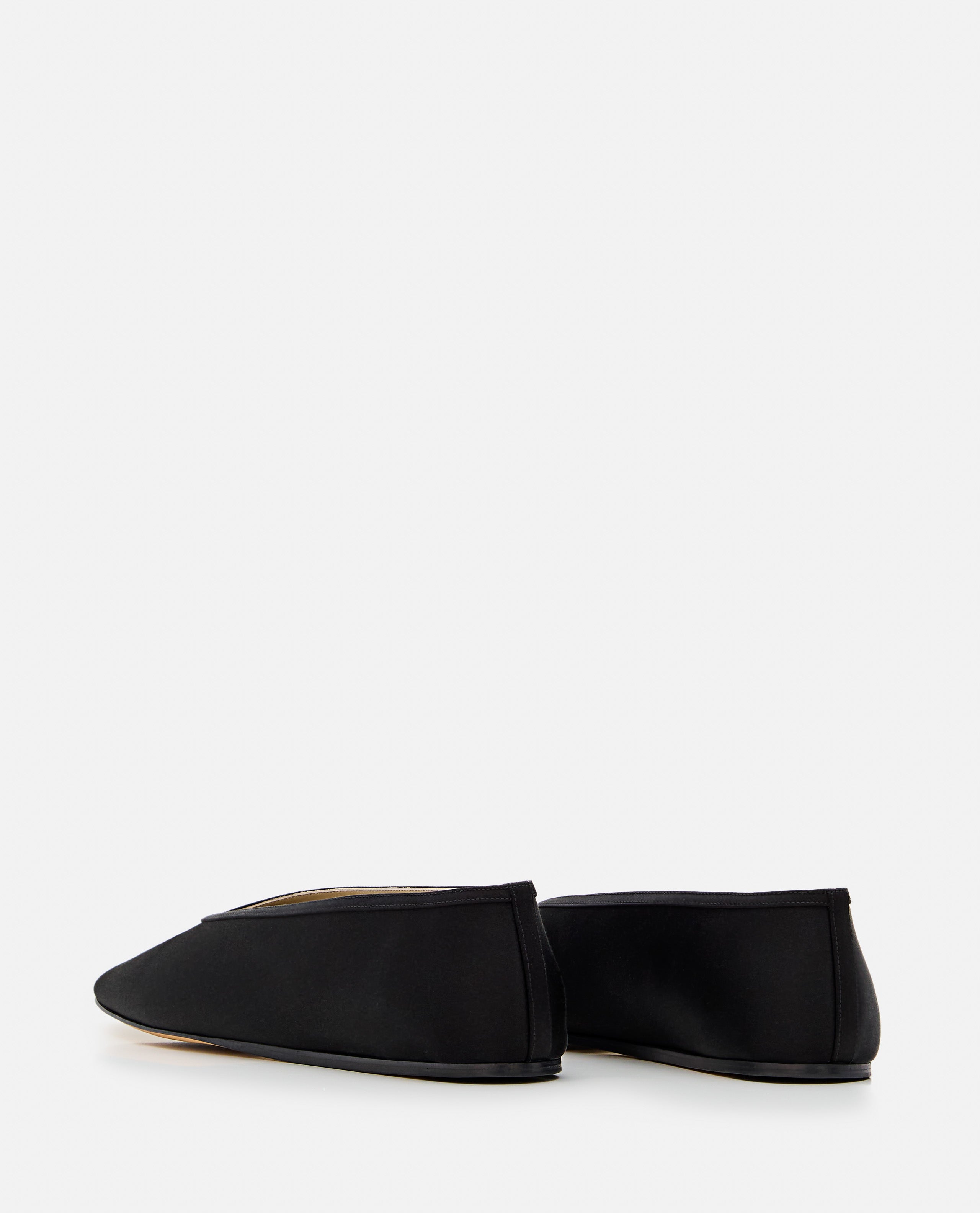 Le Monde Beryl Flat Shoes Black