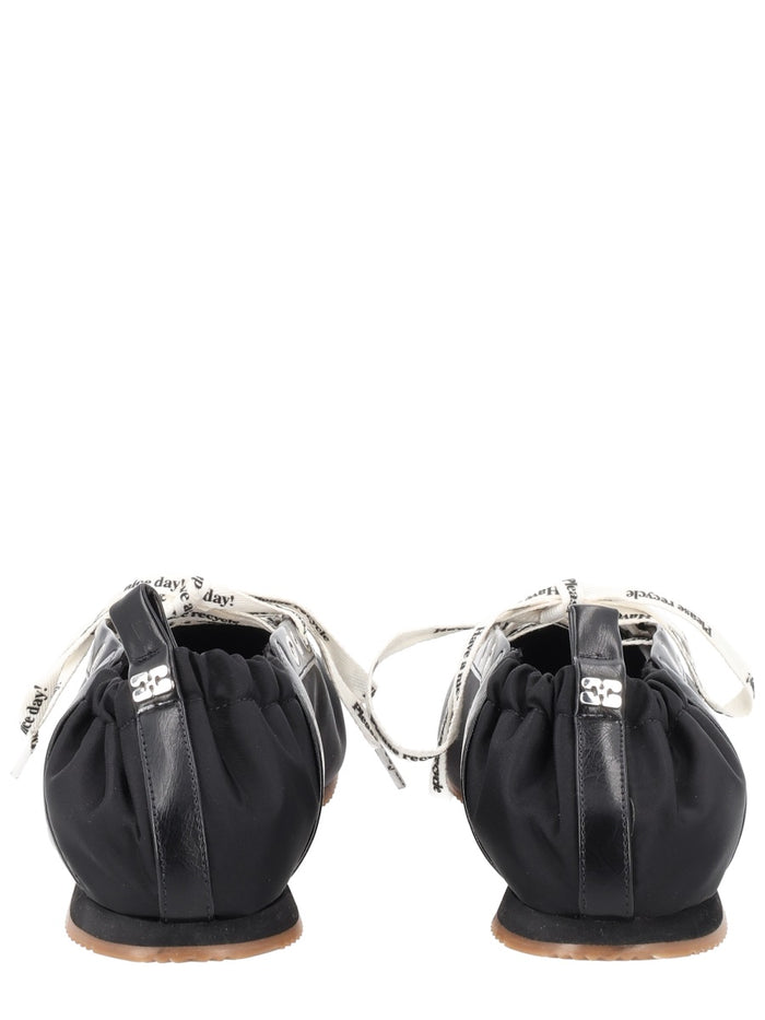 Ballerina Sporty Black Flats