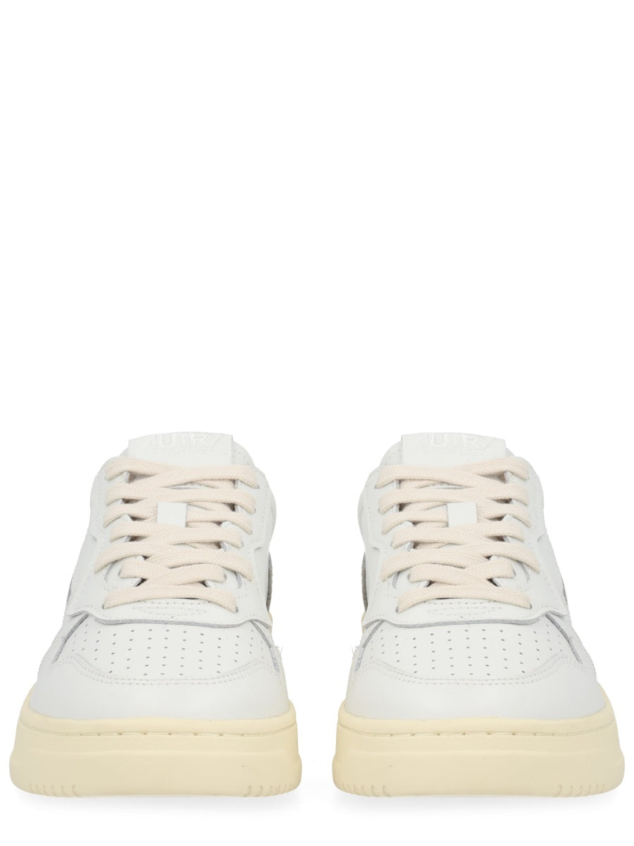 Medalist Low Sneaker White Cow Leather Trainers