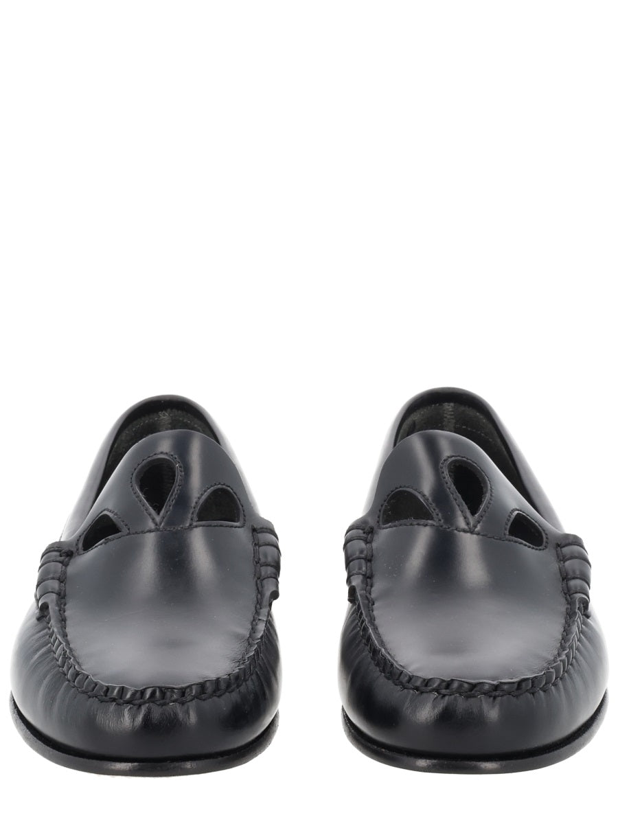 Moccasin With Cut-Out Detail Black Leather Loafers