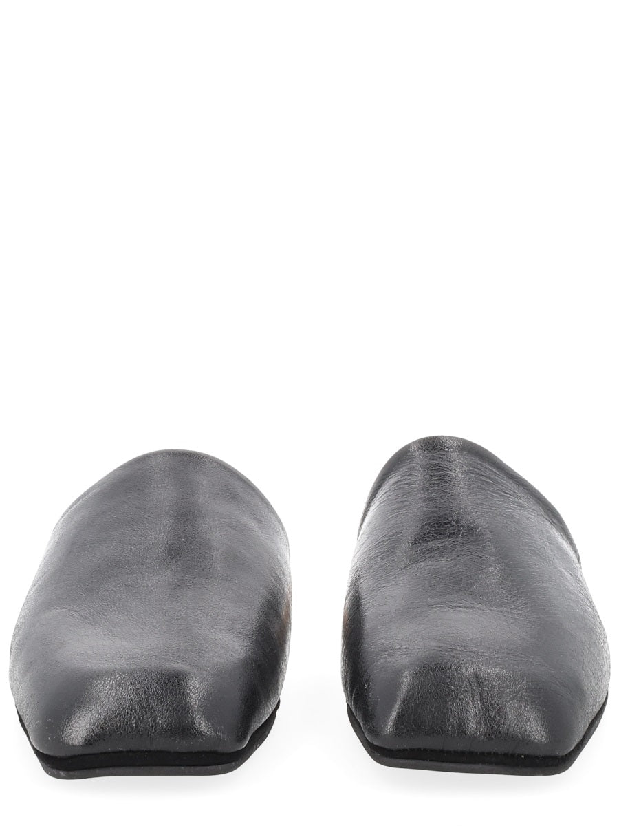 Slipper Cigar Black Cow Leather
