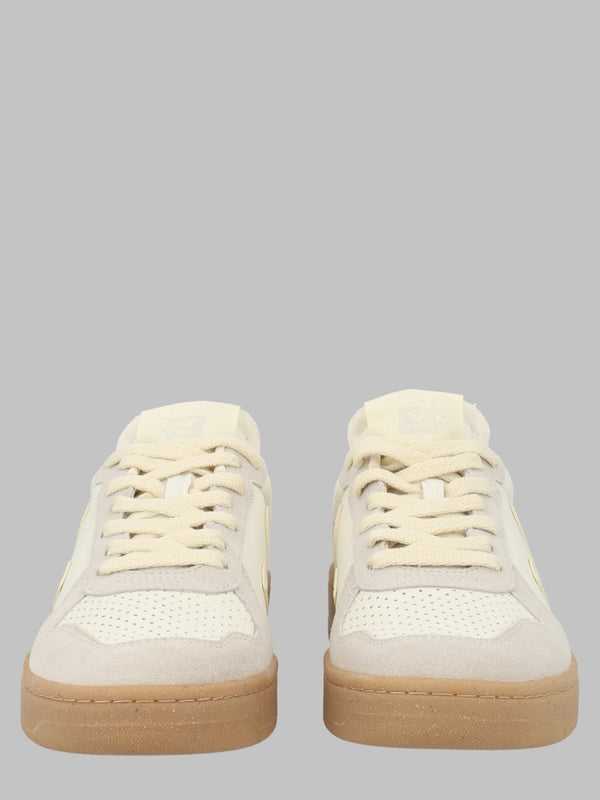 Sneakers V-82 Beige Leather Trainers