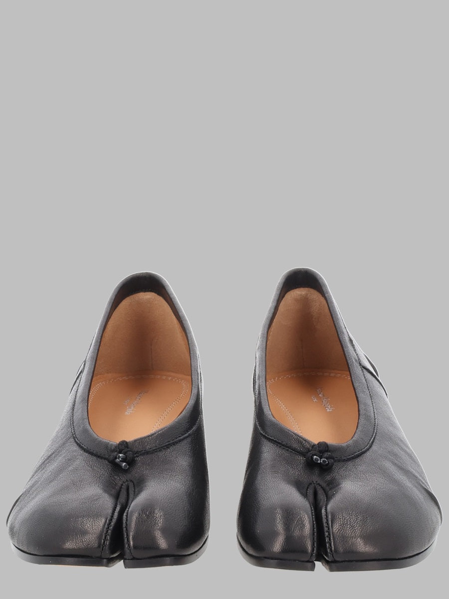 Ballerina Tabi H30 Black Leather Shoe