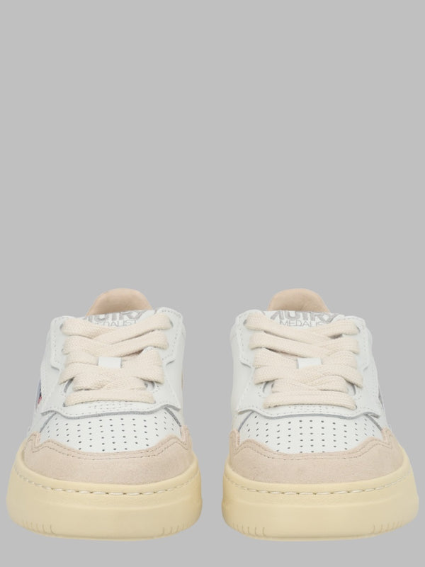 Low-Top Sneakers Medalist White Leather Cow Trainers