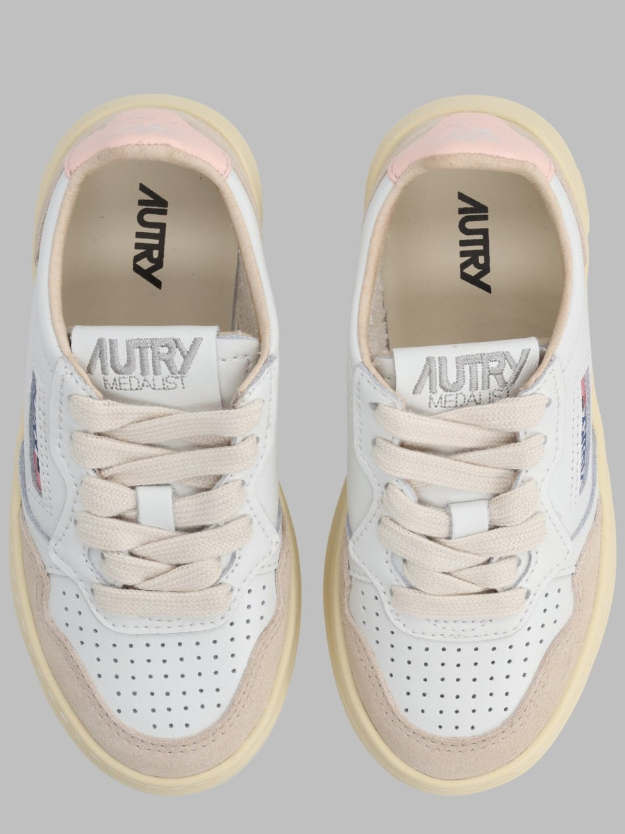 Medalist Low-Top Leather Trainers White Cow