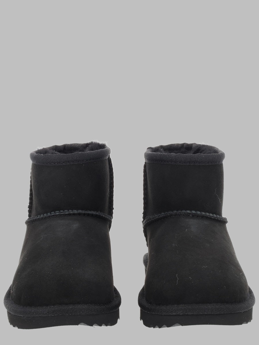 Boots Classic Mini Ii Black Leather Twinface