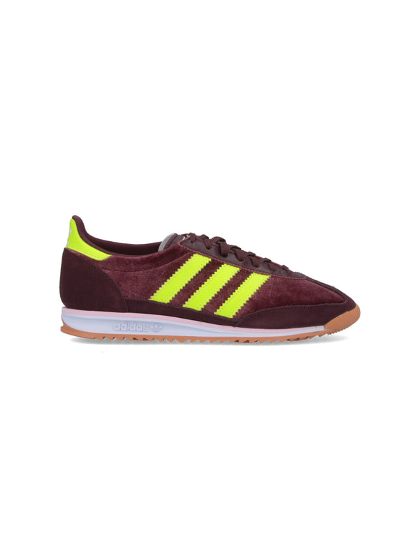 Adidas 100% leather sneaker in burgundy