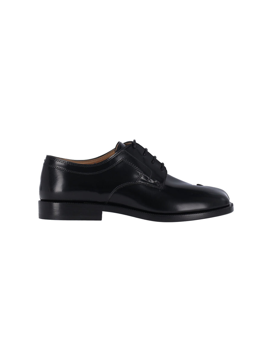 Maison Margiela 100% Cow Leather flat shoe in black