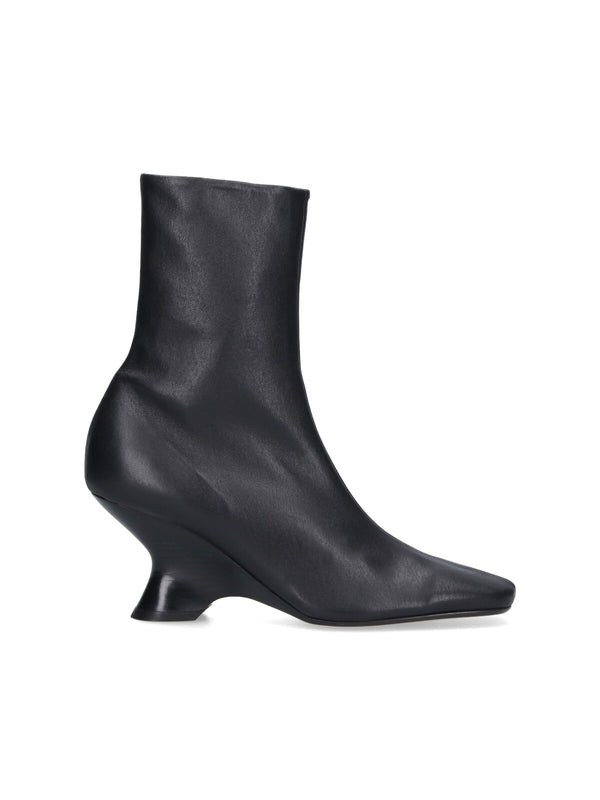 Dries Van Noten 100% leather boot in black