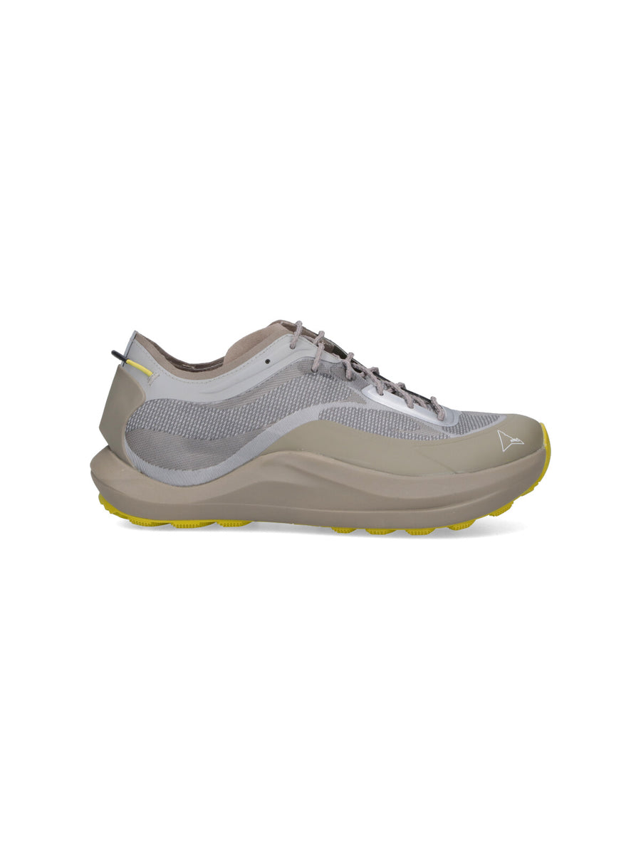 Roa 54% Polyester sneaker in gray