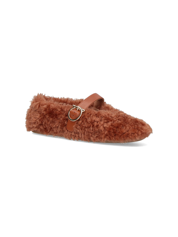 Ferragamo Flat shoes Brown Upper: Lamb Fur
