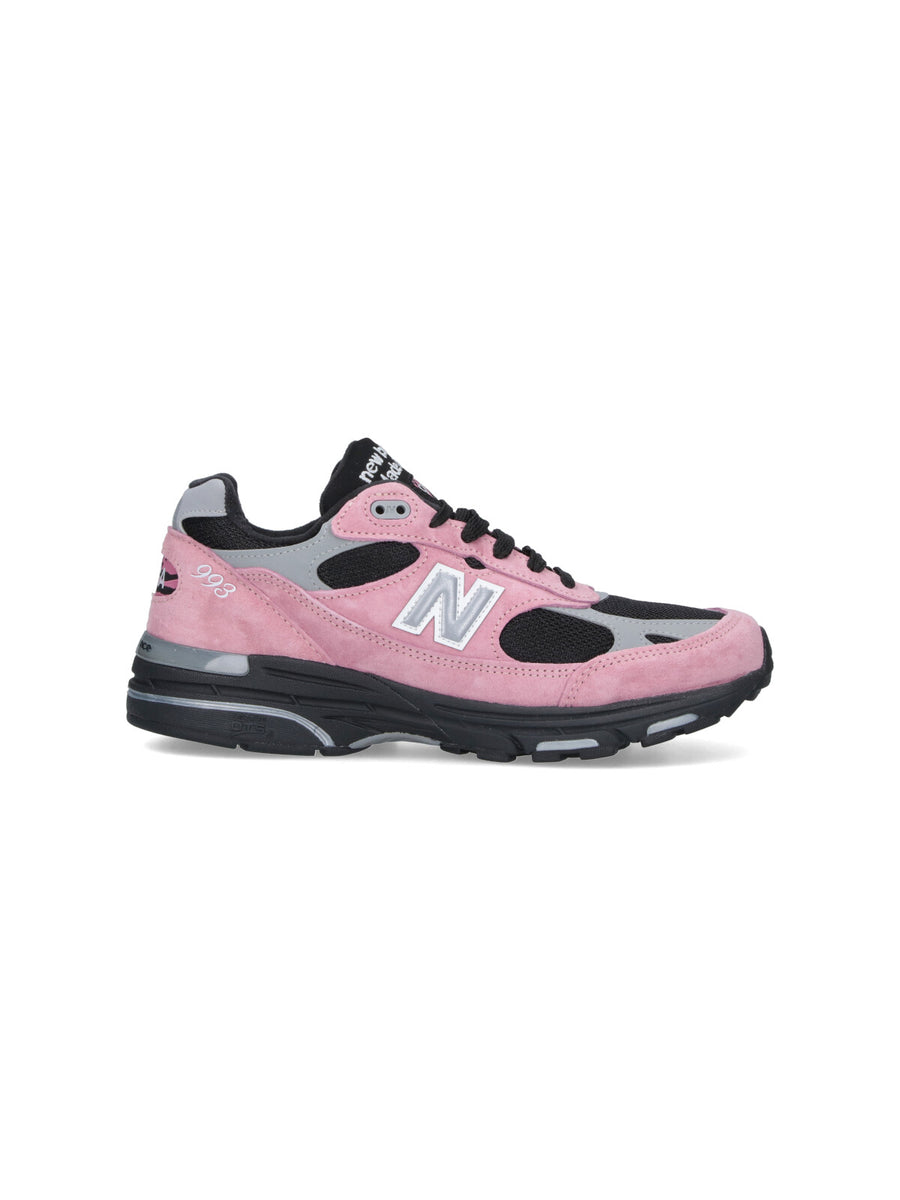 New Balance Suede sneaker in pink