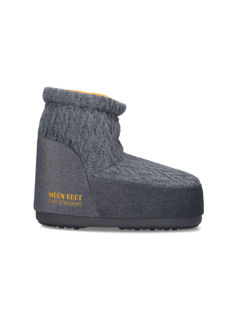 Moon Boot Upper: 48% Acrylic boot in gray