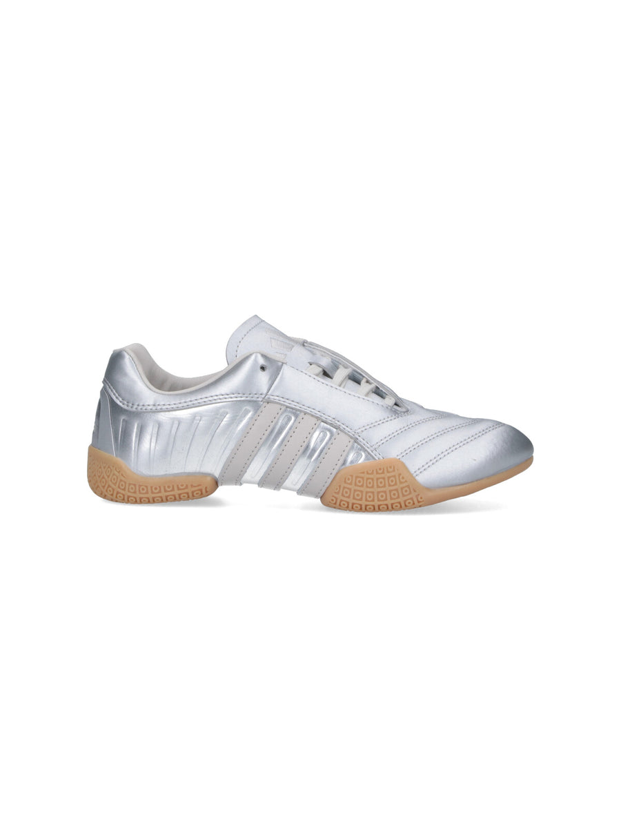 Adidas 100% Leather sneaker in silver
