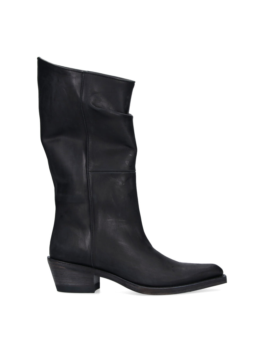 Khaite 100% leather boot in black