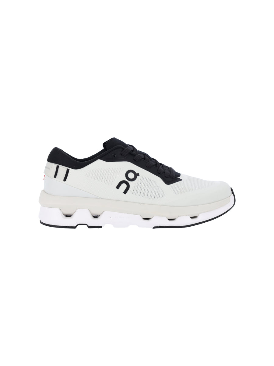 On Tissue sneaker in white