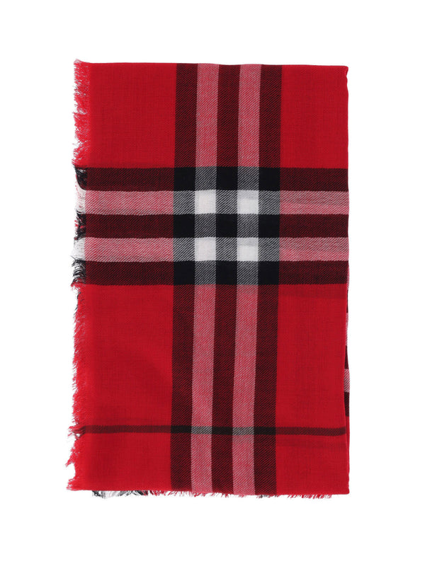 Burberry 100% wool scarf in red