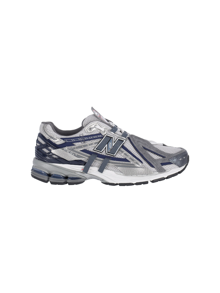 New Balance Mesh sneaker in gray