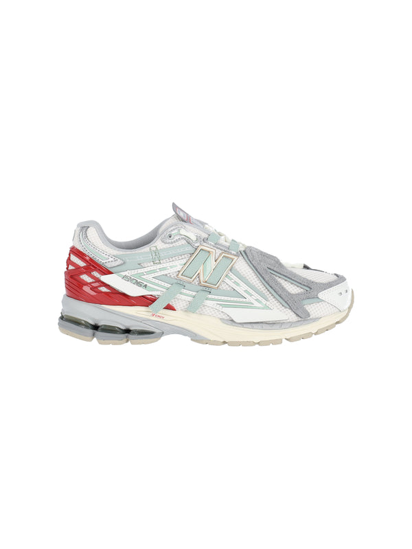 New Balance 100% Synthetic sneaker in multicolor