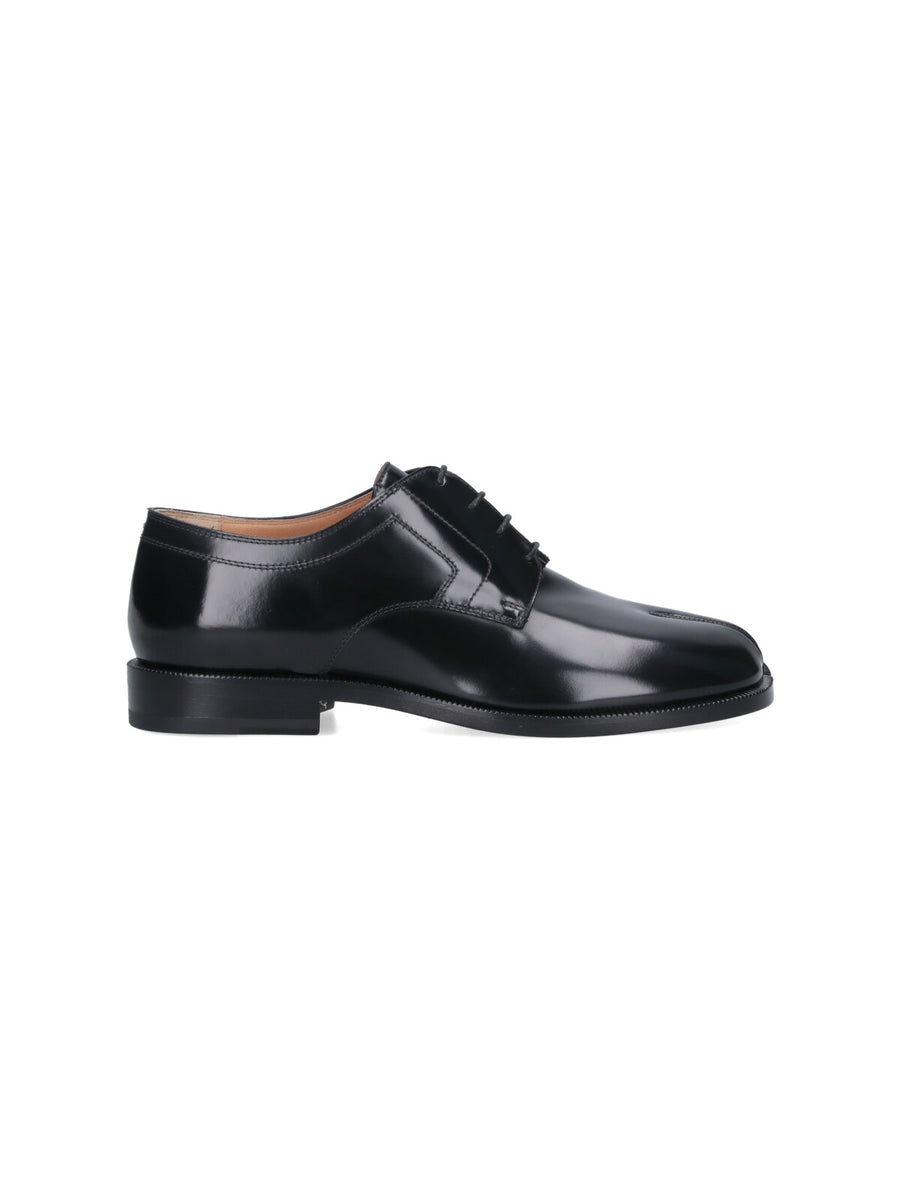 Maison Margiela Upper: 100% Bovine Leather flat in black