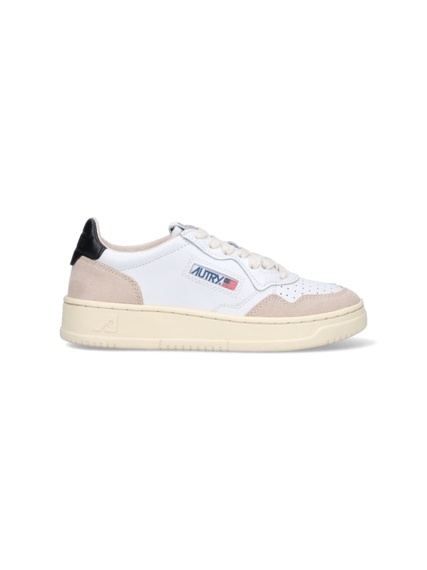Autry Upper: 70% Cow Leather sneaker in white
