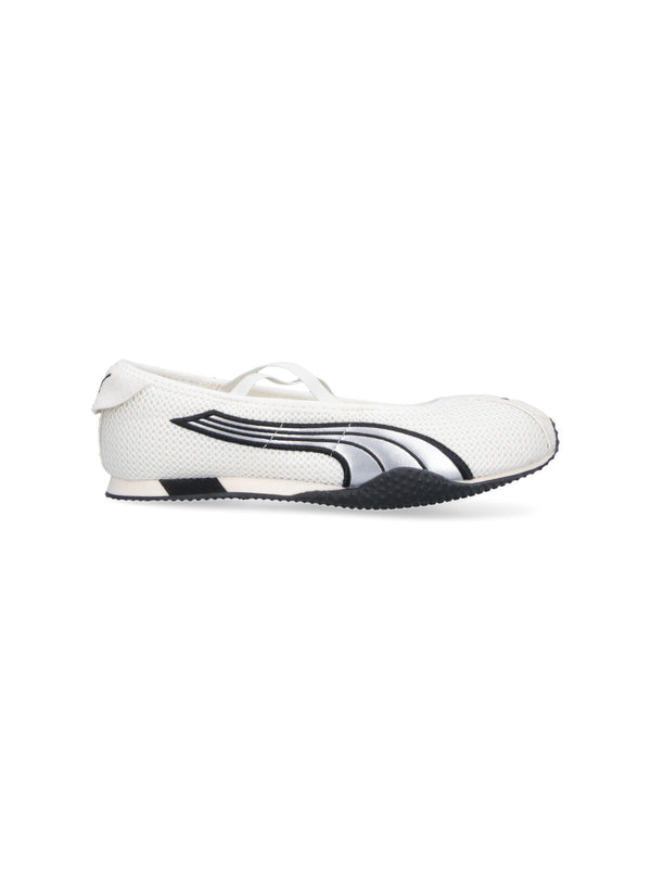 Puma Upper: 100% Textile sneaker in white