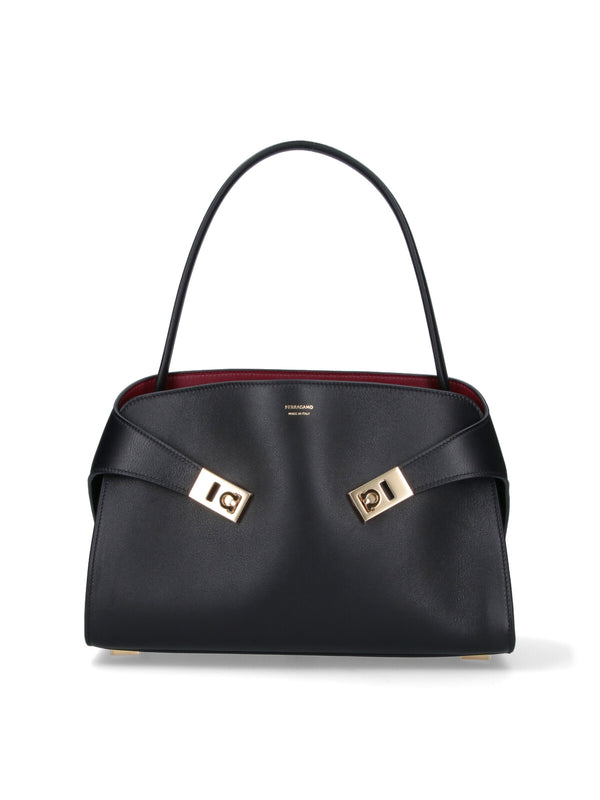Ferragamo 100% calf leather shoulder bag in black