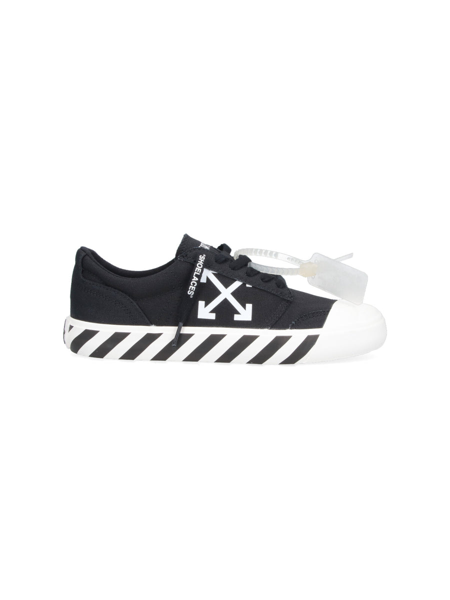 Off-White Upper: 100% Cotton sneakers in black