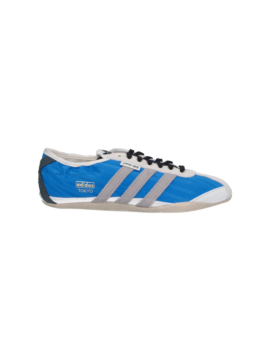Adidas 100% Leather sneaker in blue