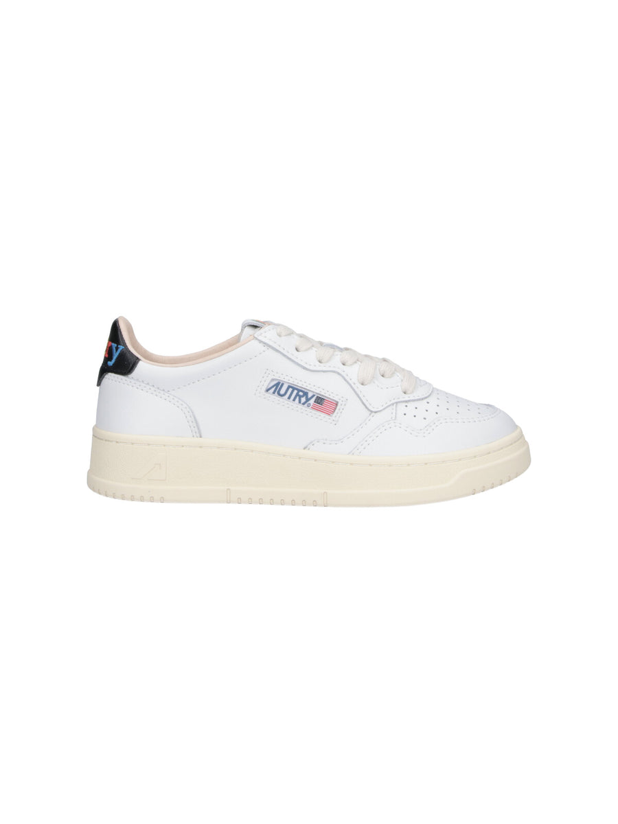 Autry Upper: 100% Cow Leather sneaker in white