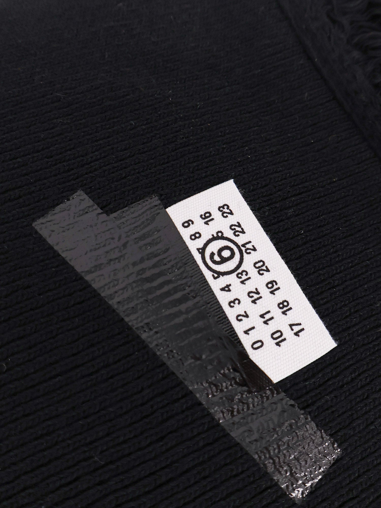 Mm6 Maison Margiela Scarfs Black
