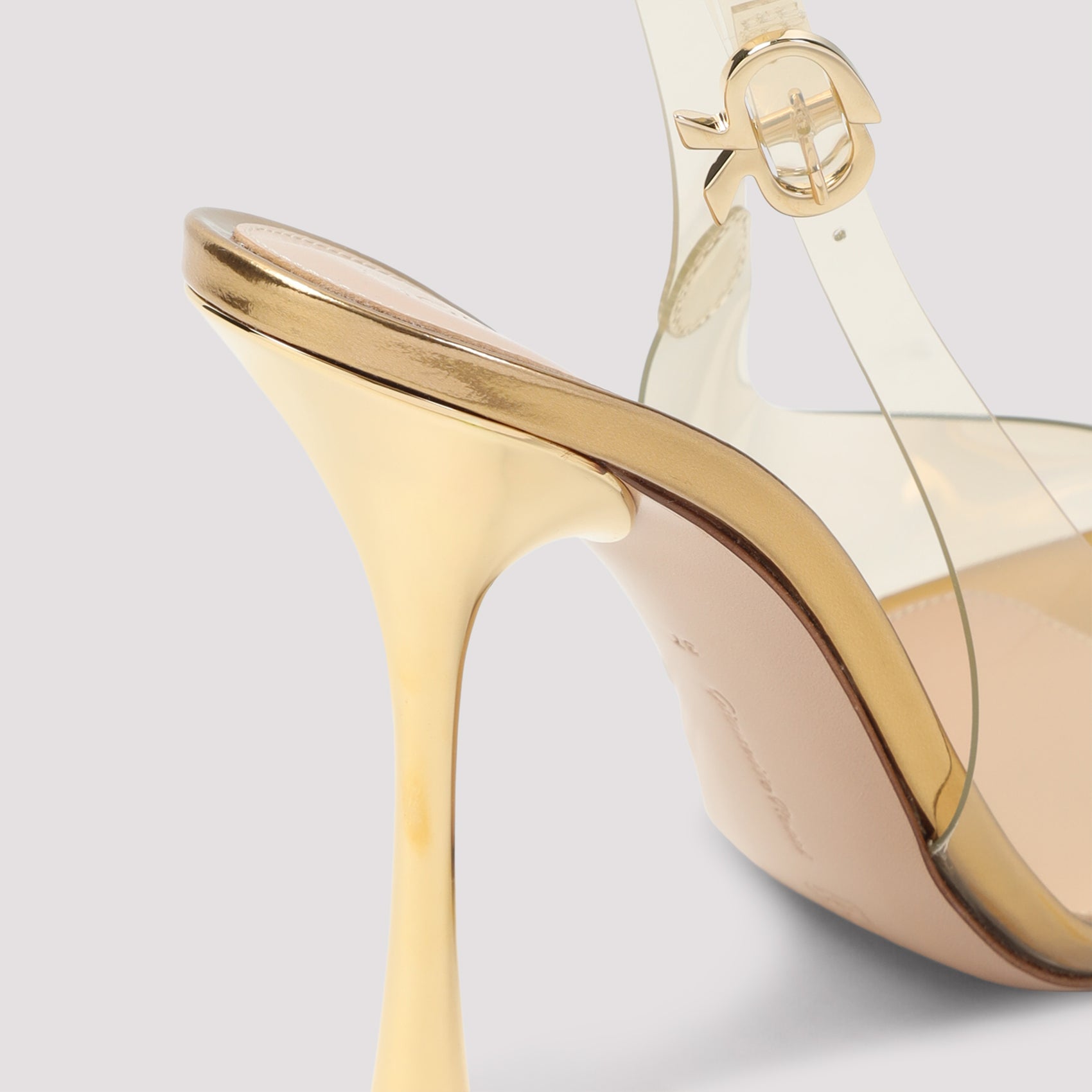 Plexi Pump Metallic Leather Shoe