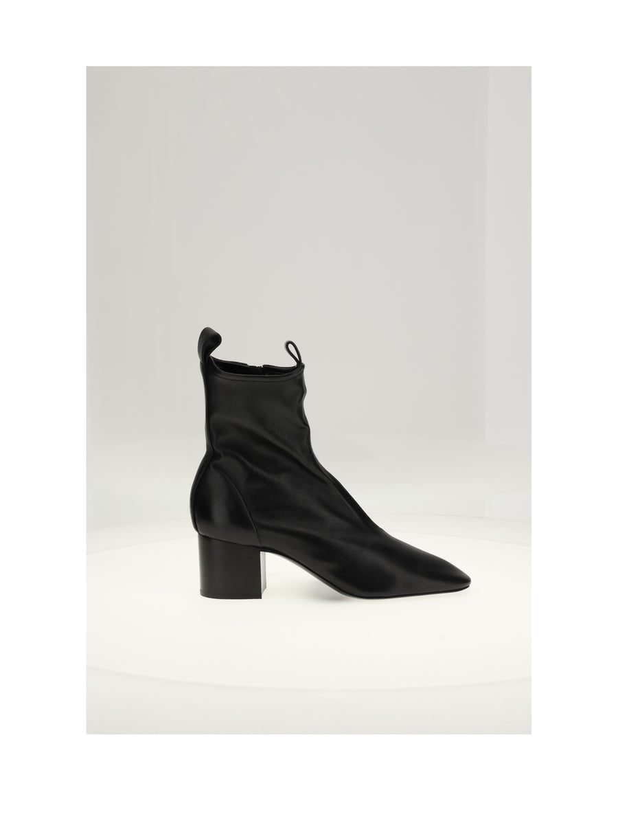 Zipped Boot 55 Black Upper: Lambskin