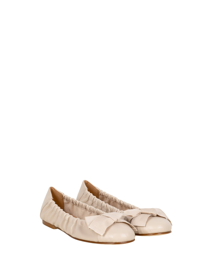 Status Flat shoes Beige