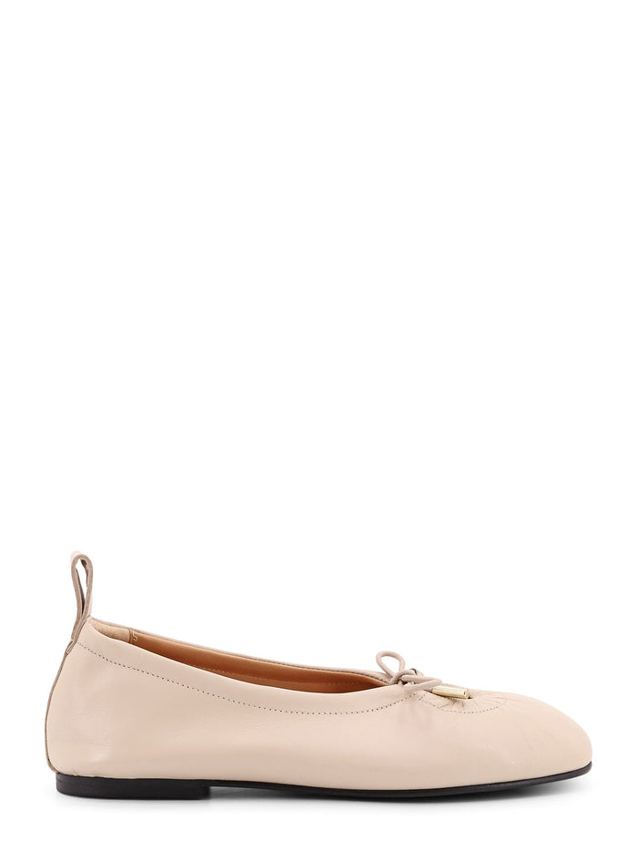 Alohas Flat Shoes White Pelle