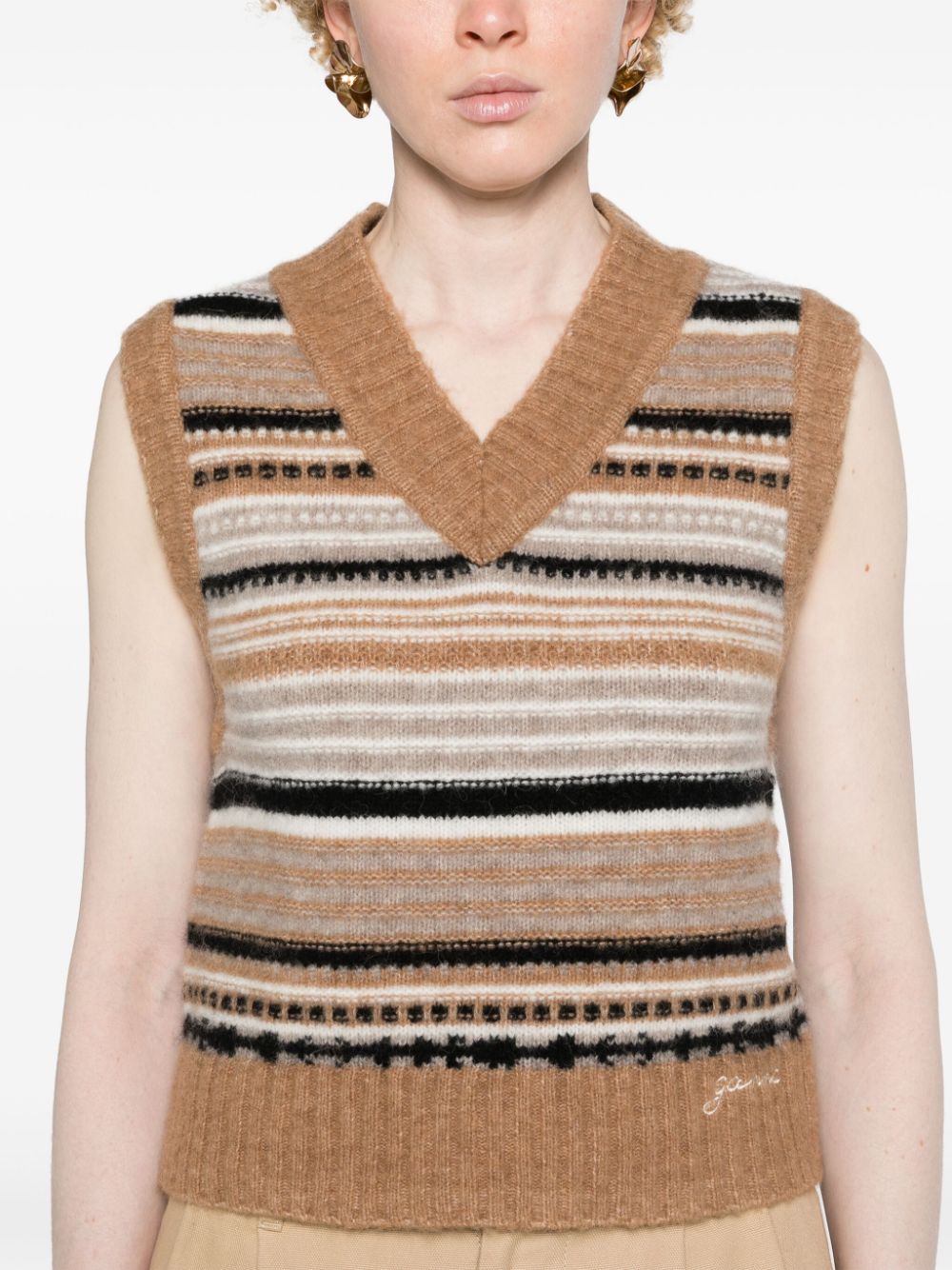 Ganni Sweaters Beige