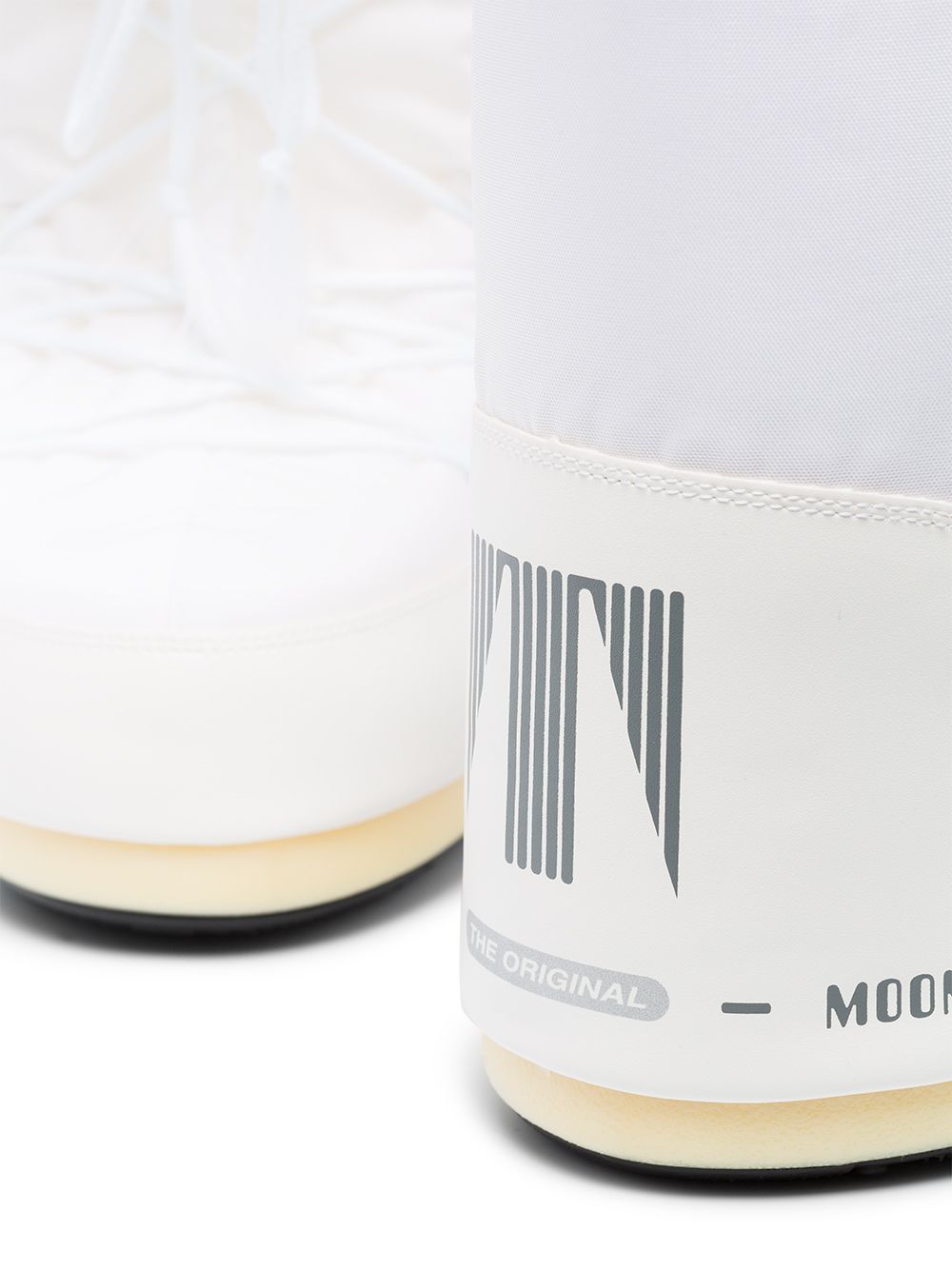 Moon Boot White Sole: Rubber Outer: Polyamide