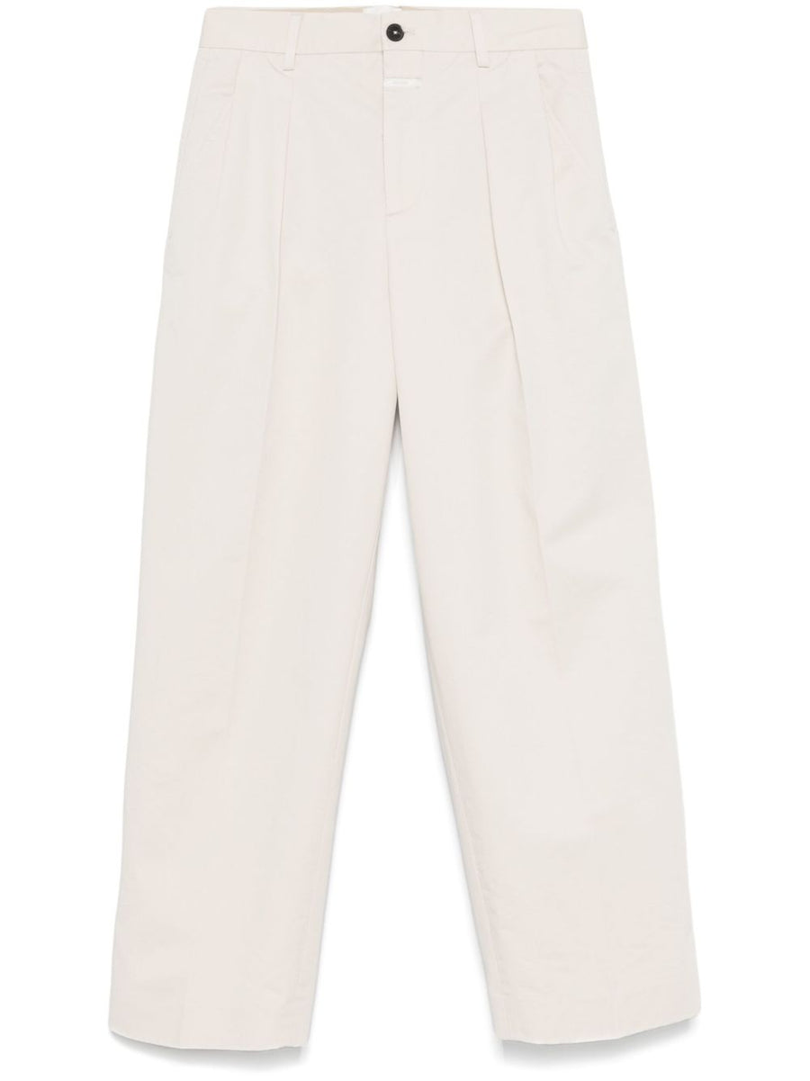 Closed ruthy pants