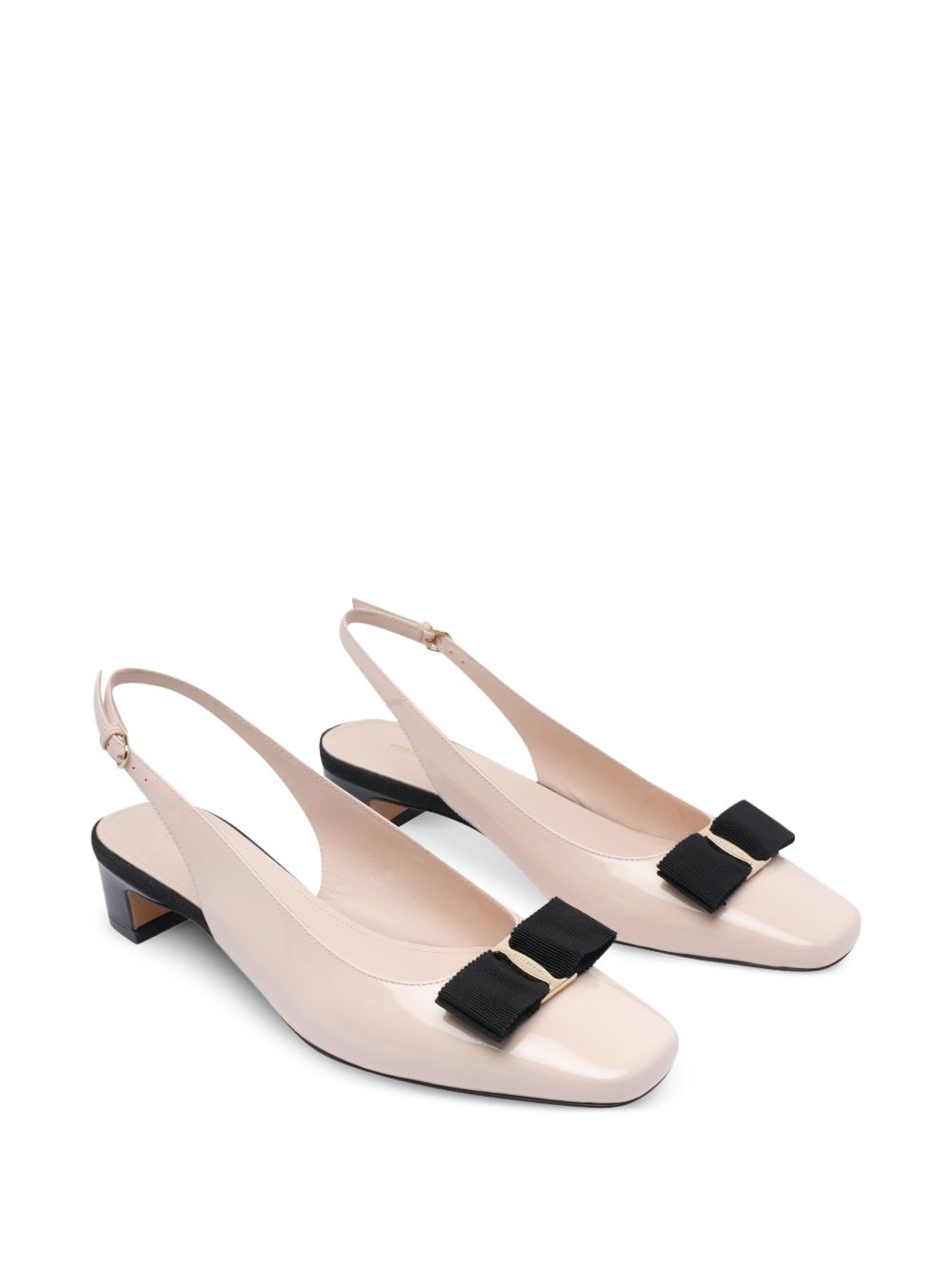Ferragamo With Heel Black