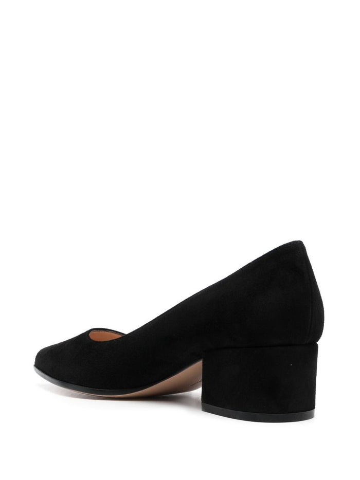 Gianvito Rossi With Heel Black Calf Leather