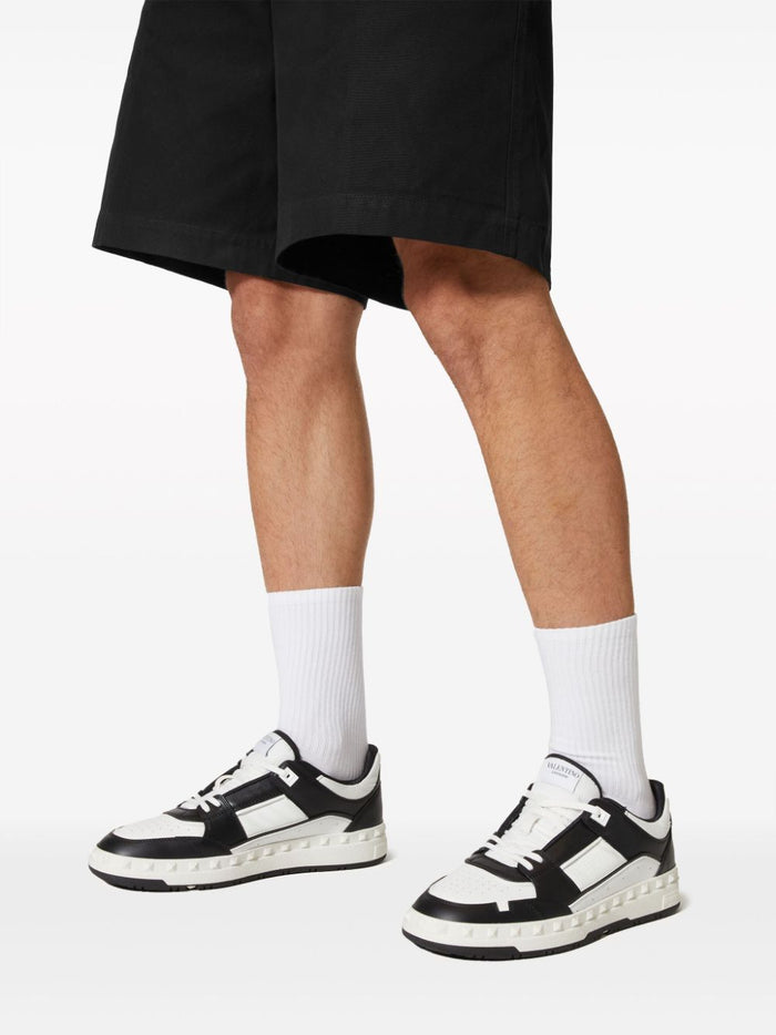 Valentino Garavani Sneakers Black Bos Taurus