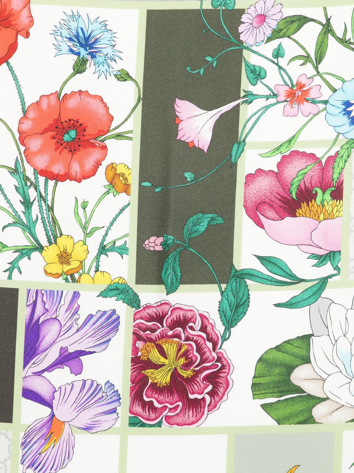 Gucci Scarfs Green Silk Fabric
