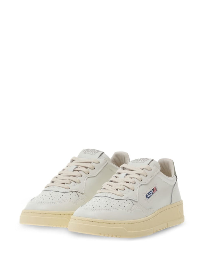 AUTRY Sneakers Verde Acqua Outer: Calf Leather