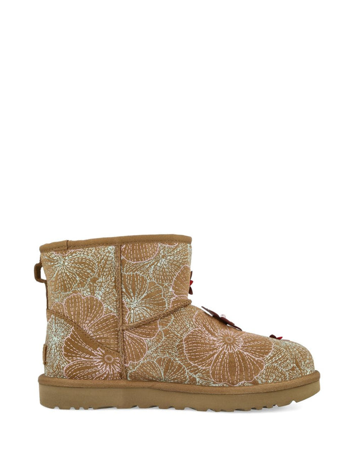 UGG Boots Beige Recycled Wool