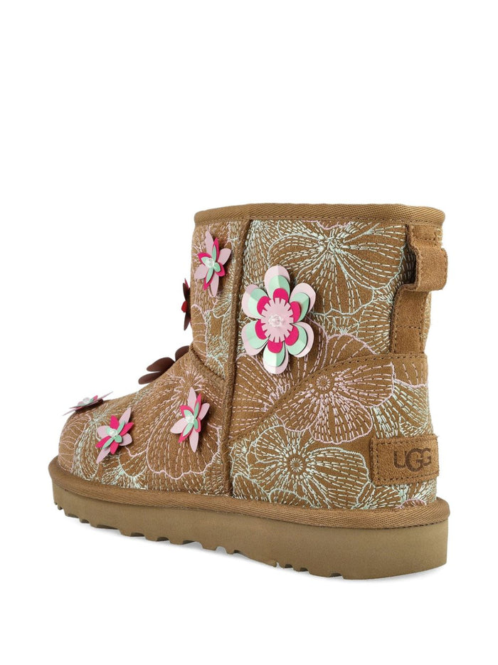 UGG Boots Beige Recycled Wool