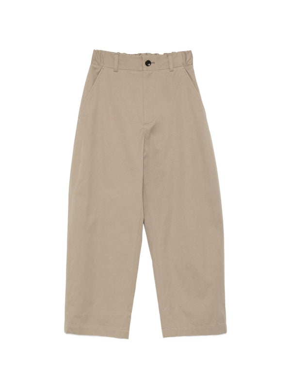 NICHOLSON & NICHOLSON trousers in khaki