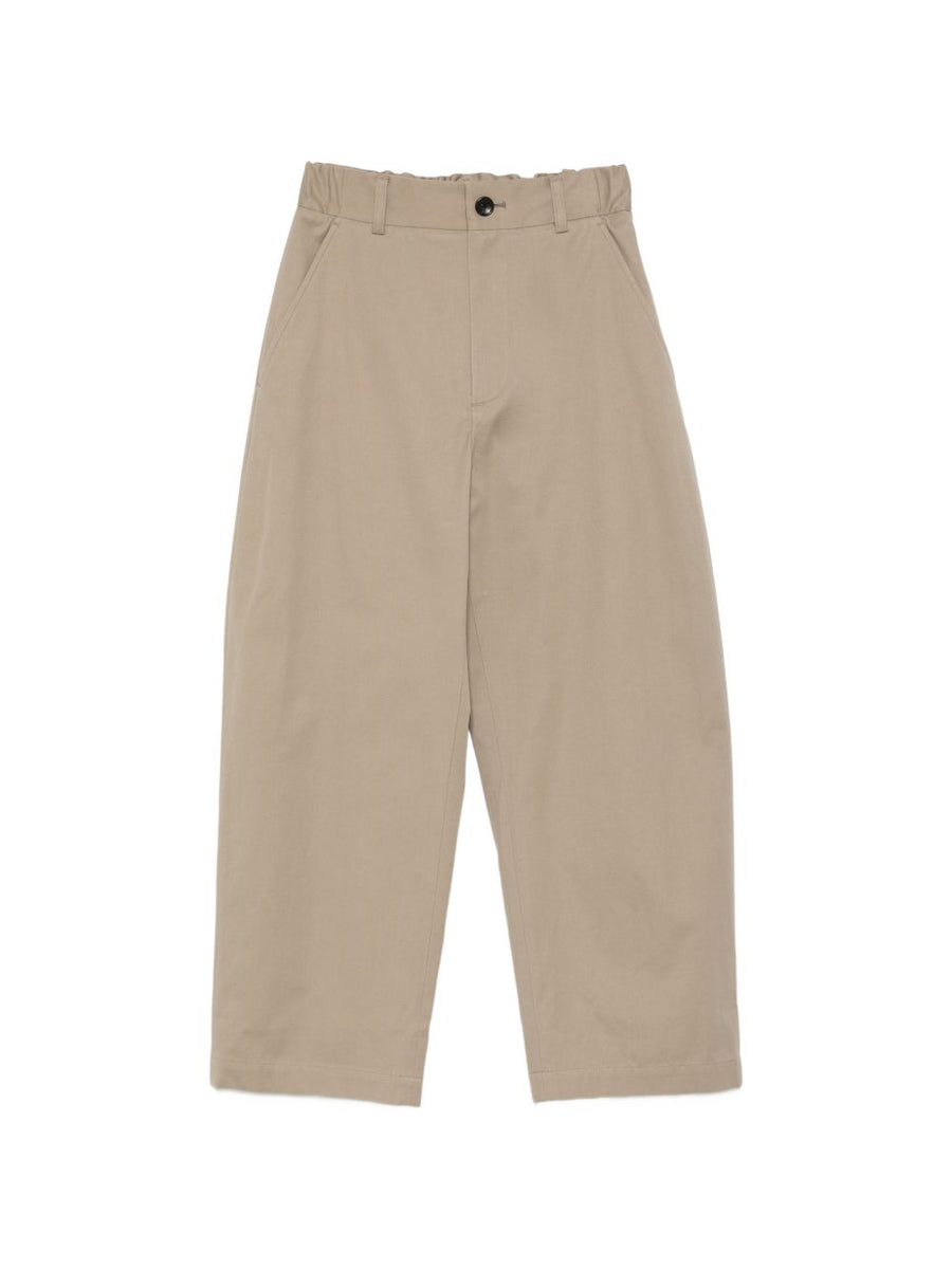 NICHOLSON & NICHOLSON trousers in khaki