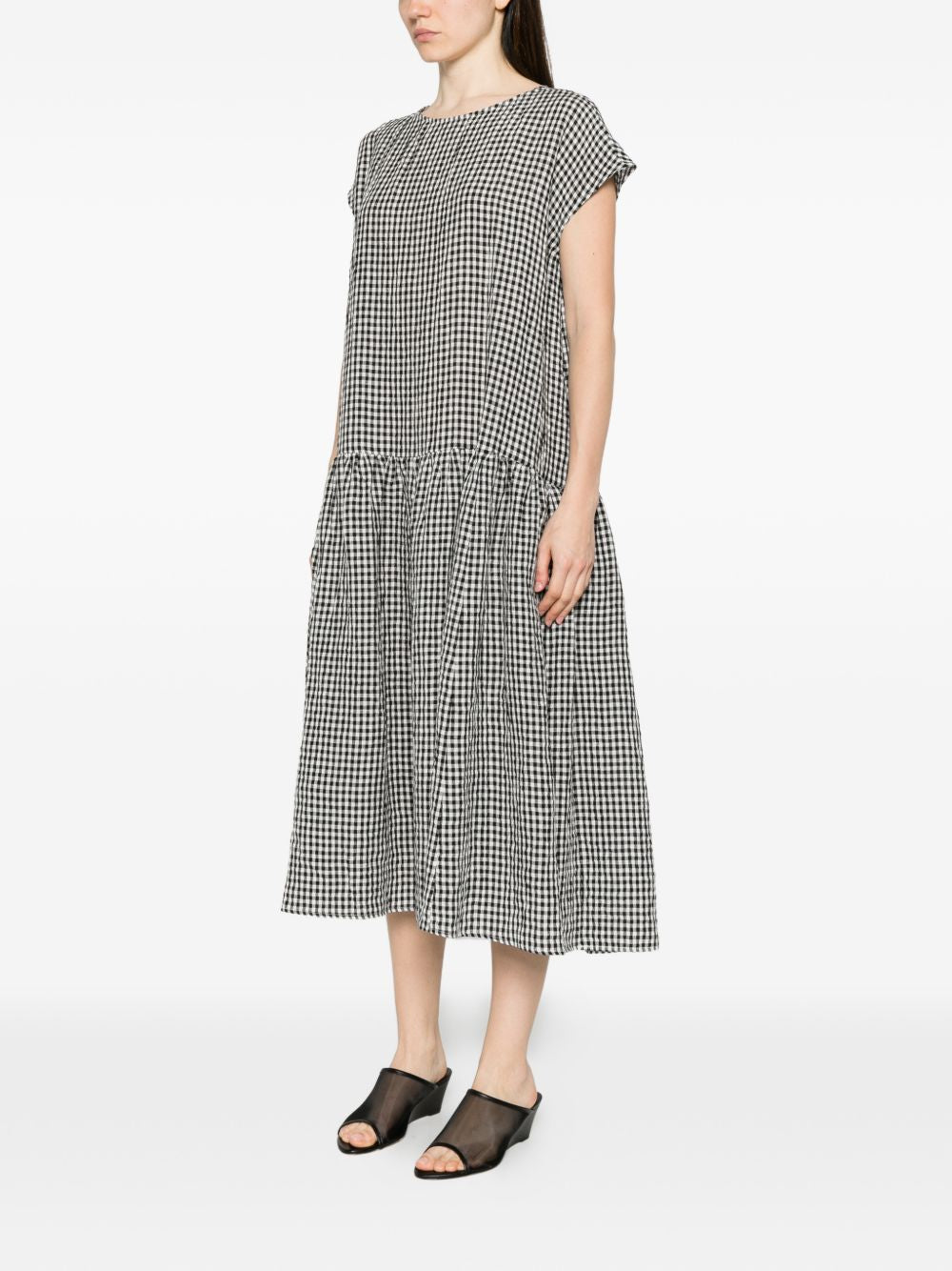 Apuntob Dresses Nero Linen