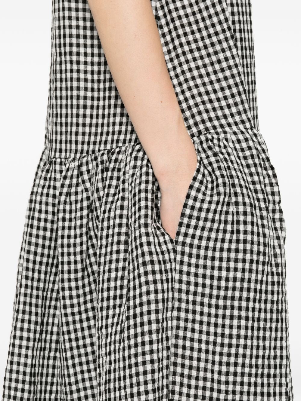 Apuntob Dresses Nero Linen